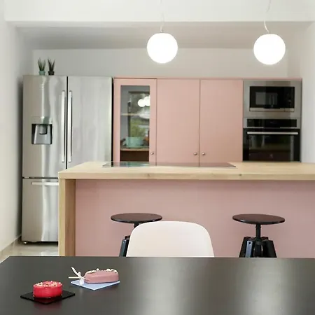 Spacious Seafront Villa With Pool, Tennis, Gym & Bbq L Zaboric *