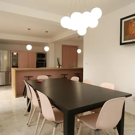 Spacious Seafront With Pool, Tennis, Gym & Bbq L Vila *