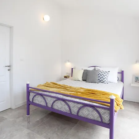 Vila Spacious Seafront With Pool, Tennis, Gym & Bbq L