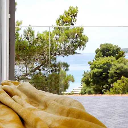 Vila Spacious Seafront With Pool, Tennis, Gym & Bbq L Zaboric
