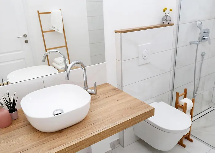 Spacious Seafront With Pool, Tennis, Gym & Bbq L Villa