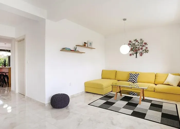 Vila Spacious Seafront With Pool, Tennis, Gym & Bbq L Zaboric