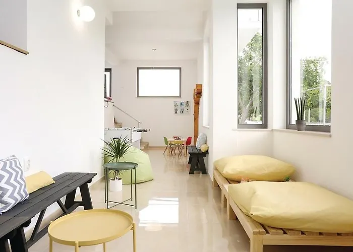 Spacious Seafront With Pool, Tennis, Gym & Bbq L Villa *