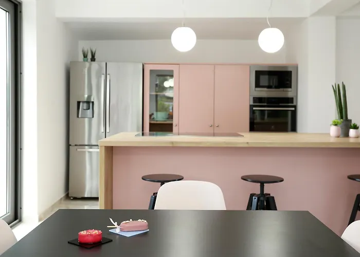 Vila Spacious Seafront With Pool, Tennis, Gym & Bbq L *